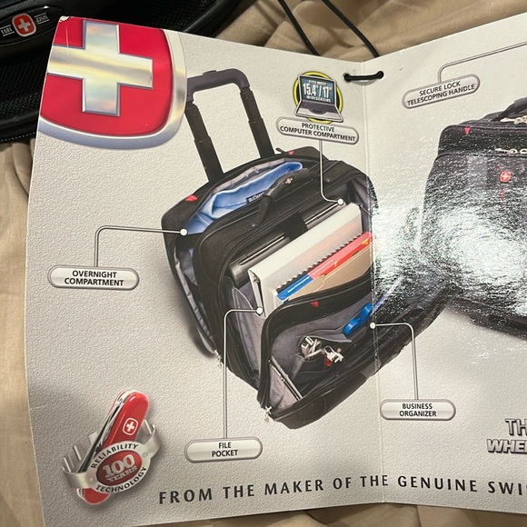 Swiss Gear Granada Laptop Case on wheels fully retractable handle bag strap blk - Picture 12 of 16